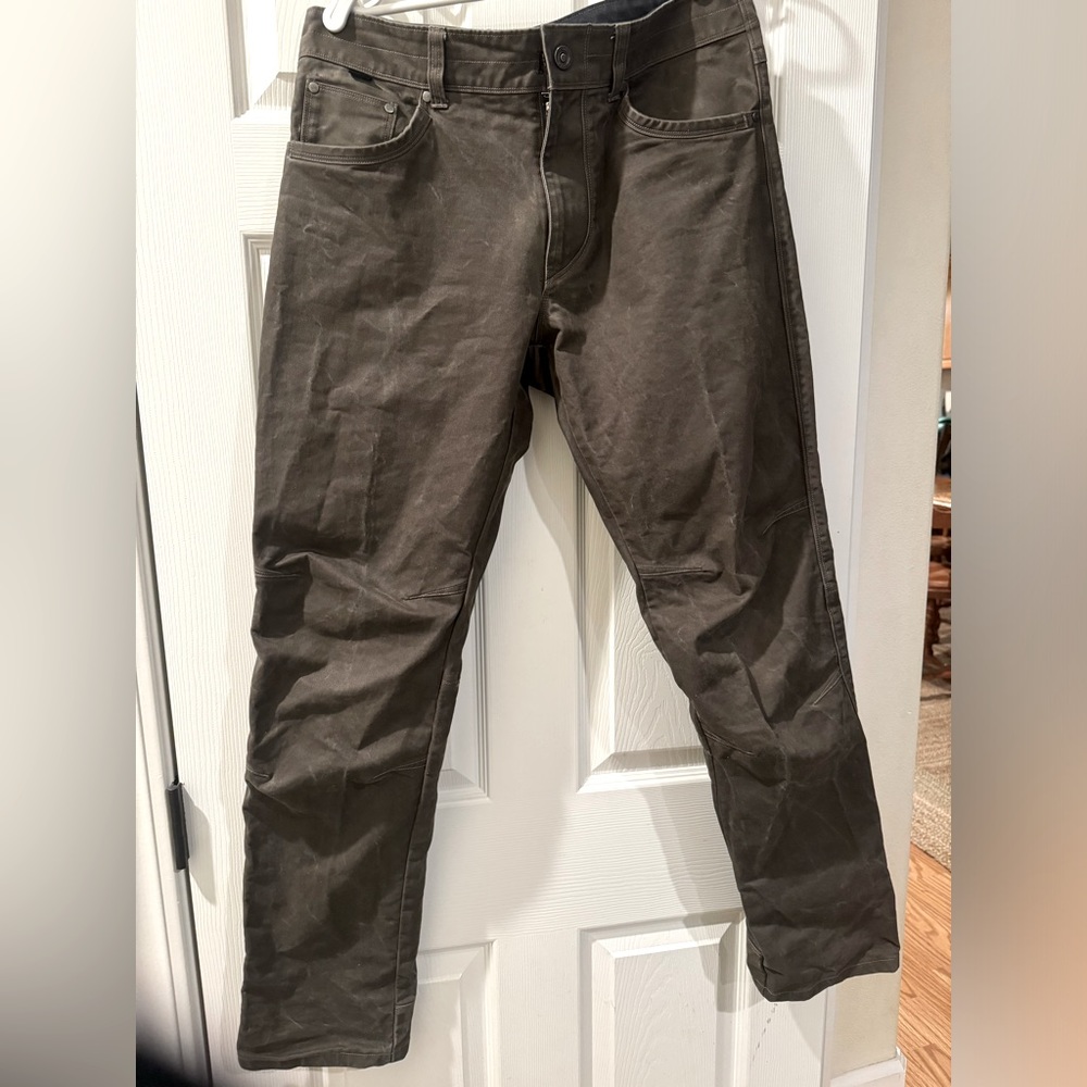 Kuhl brand men’s Free Rydr pant, size 34x34, an dark olive green color